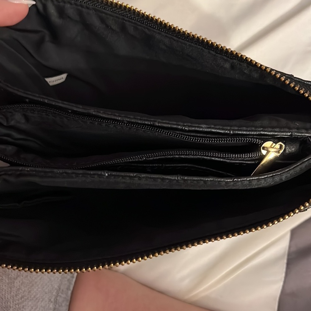 Black wristlet - Picture 2 of 2